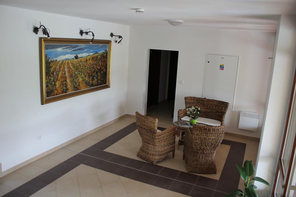 Penzion U Sklepu Hotel Hovorany Luaran gambar