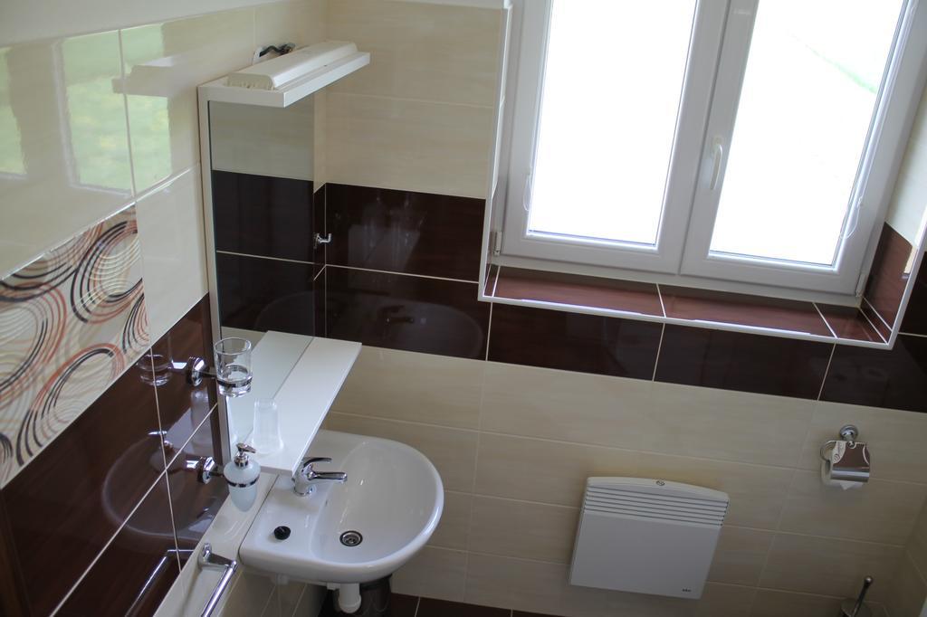 Penzion U Sklepu Hotel Hovorany Luaran gambar